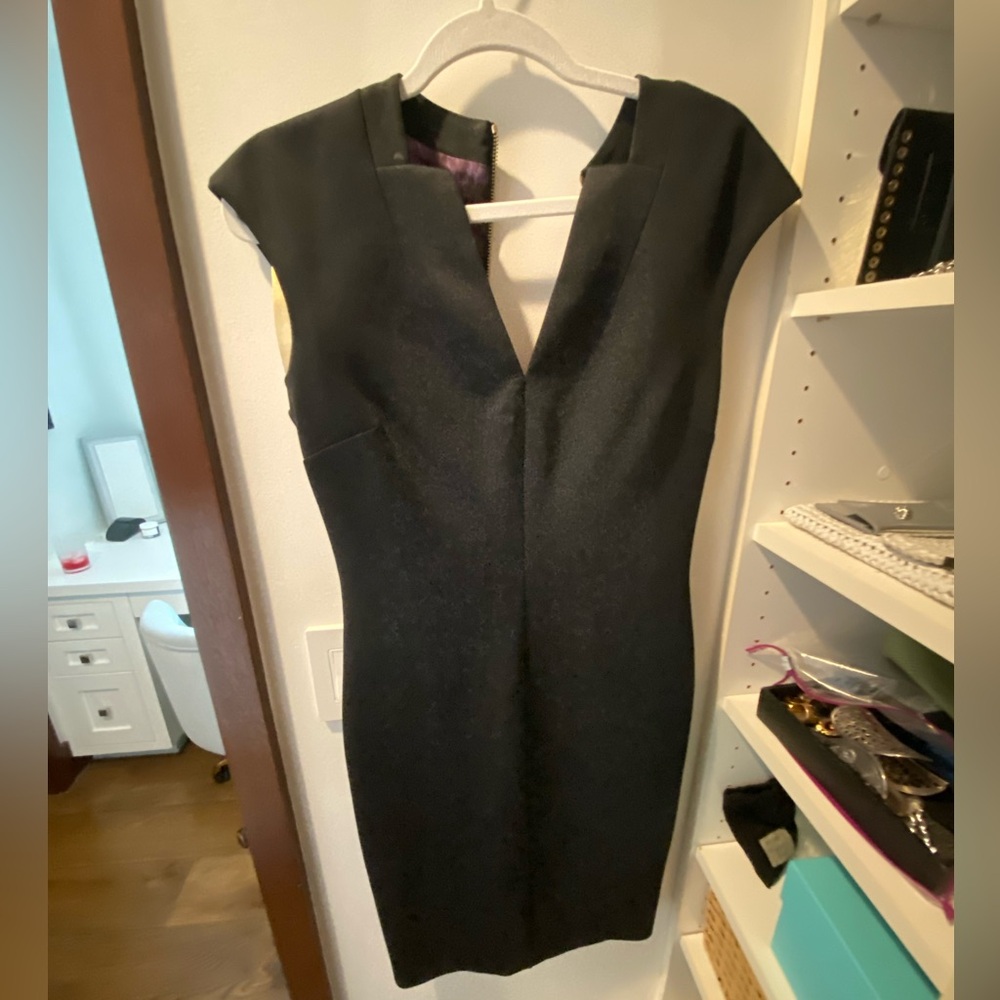 V neck dress